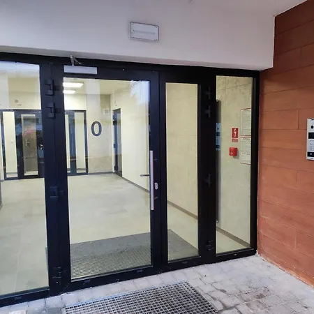Apartment Obledny Z Tarasem, Widokiem Na Gory, Parkingiem I Miejscem Do Przechowywania Rowerow W Kudowie-zdroju