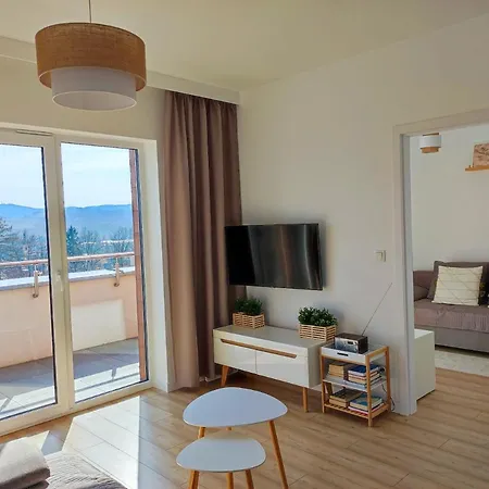 Apartament Obledny Z Tarasem, Widokiem Na Gory I Miejscem Do Przechowywania Rowerow W Kudowie-zdroju *
