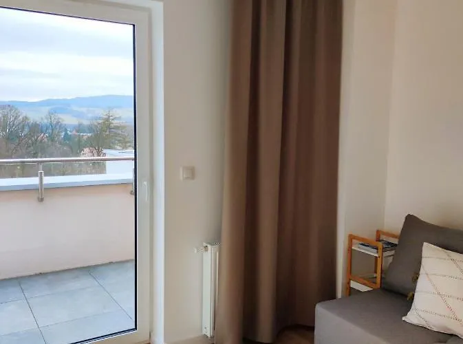 Obledny Z Tarasem, Widokiem Na Gory, Parkingiem I Miejscem Do Przechowywania Rowerow W Kudowie-zdroju Daire *