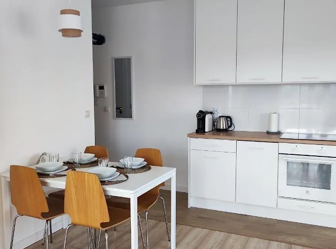 Obledny Z Tarasem, Widokiem Na Gory, Parkingiem I Miejscem Do Przechowywania Rowerow W Kudowie-zdroju Daire